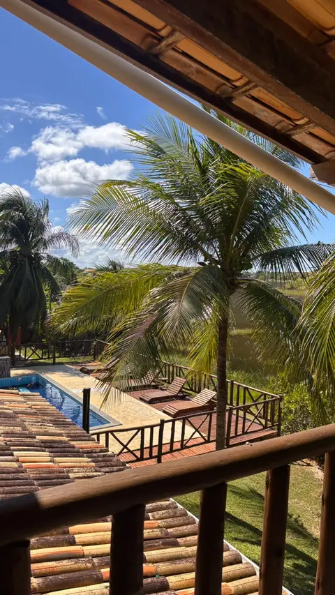 Quarto Triplo · Vista da piscina